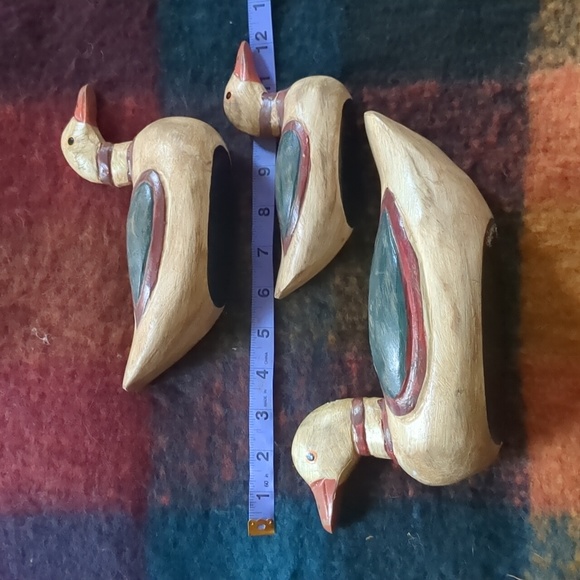 Vintage 80's hand painted duck decoy set of 3. Small, medium, large sizes - Picture 3 of 9